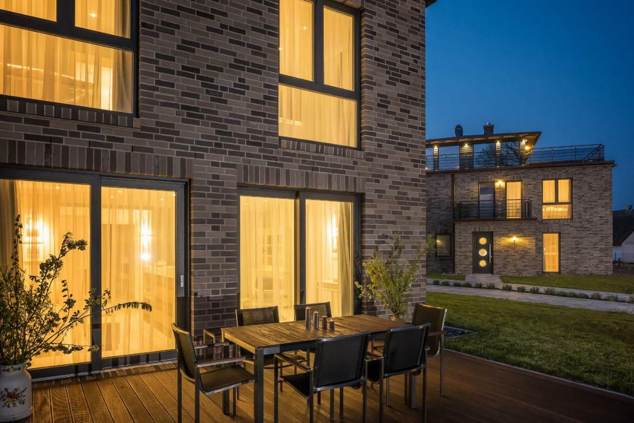 Villa Lotsenhaeuser Ruegen - Luxus Ferienhaus - 3 Schlafzimmer - Sauna - Dachterrasse Mit Boddenblick Breege Bagian luar foto